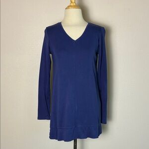 J. JILL Small Navy Perfect Pima Cotton Long Sleeve V-Neck Tunic Top Minimalist